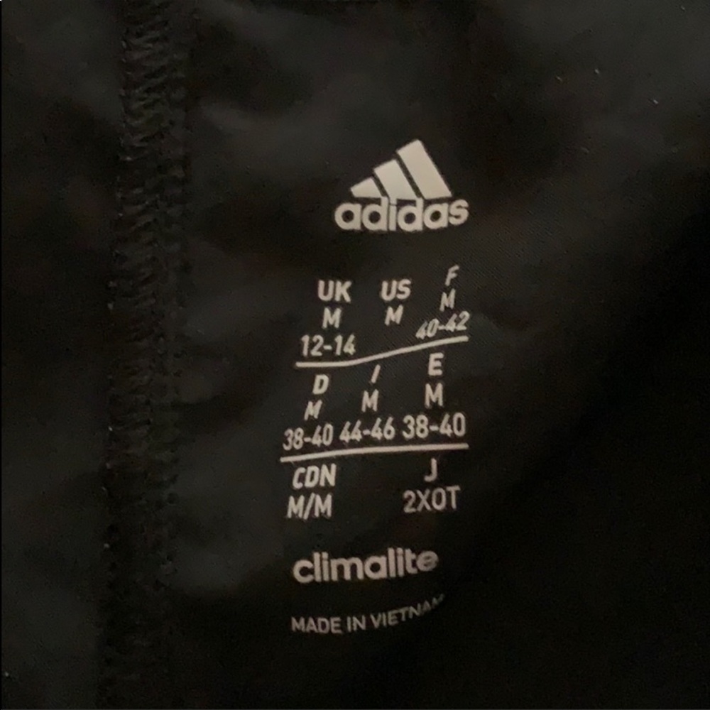 ADIDAS SHORTS - Picture 2 of 3